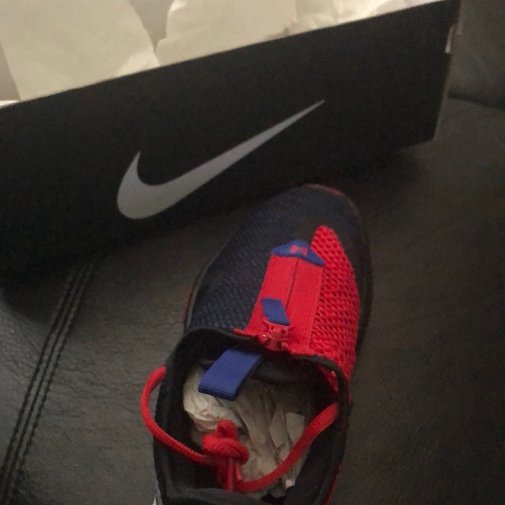 Nike PG4 Tennis Shoes